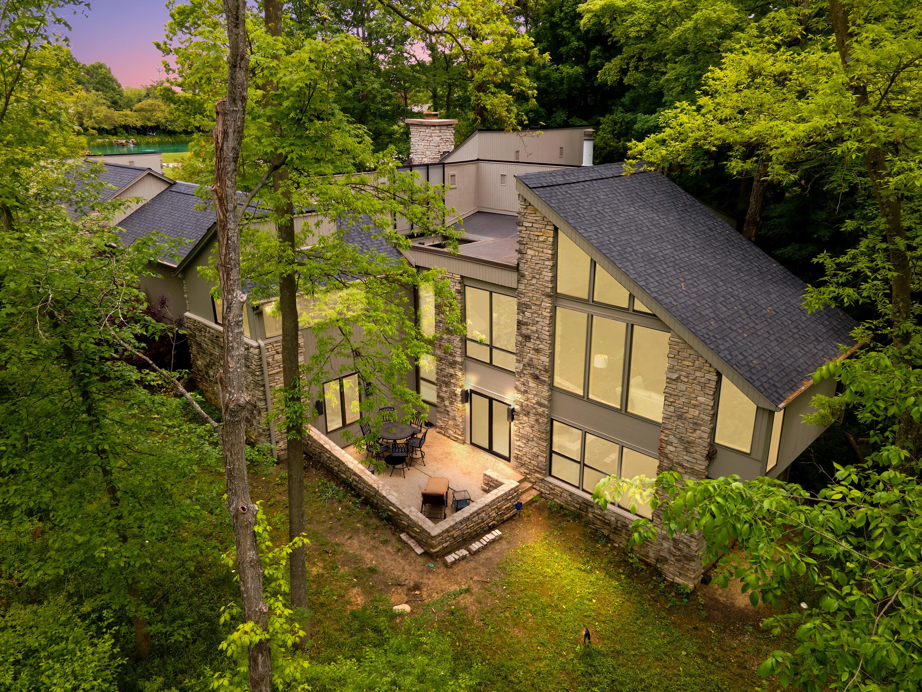 255 Partridge Bend, Powell, Ohio image 2