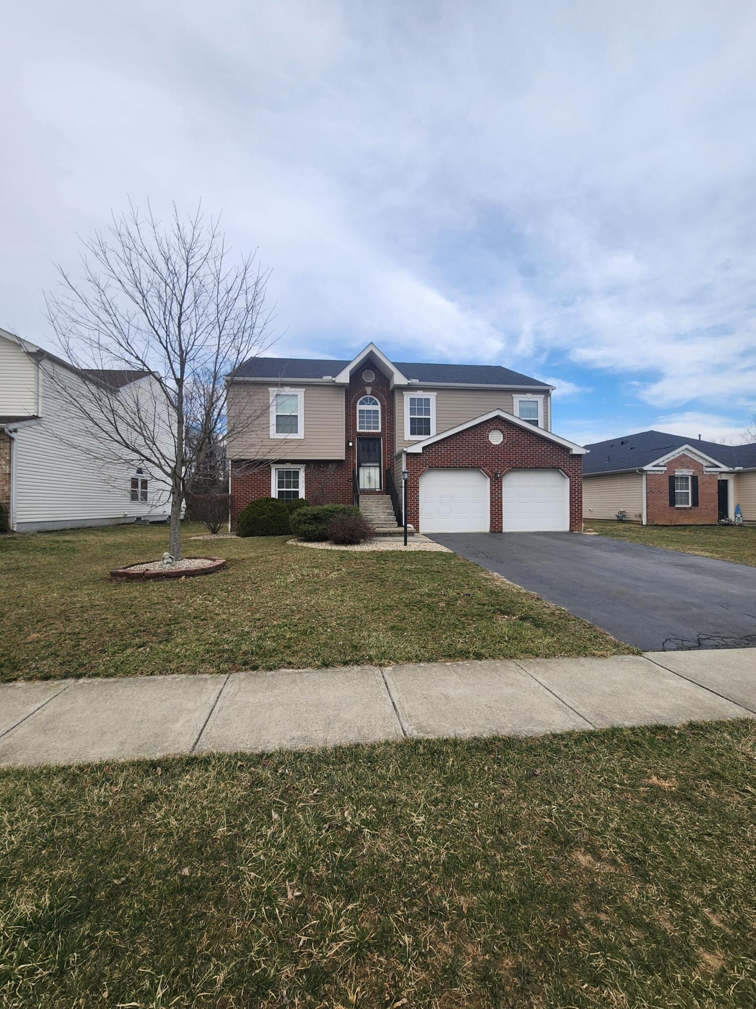 323 Haystack Avenue, Pataskala, Ohio image 3