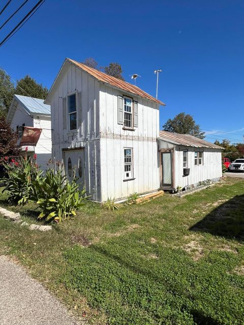Photo of 367 12th Street, Lancaster, OH 43130 (MLS # 225038889)