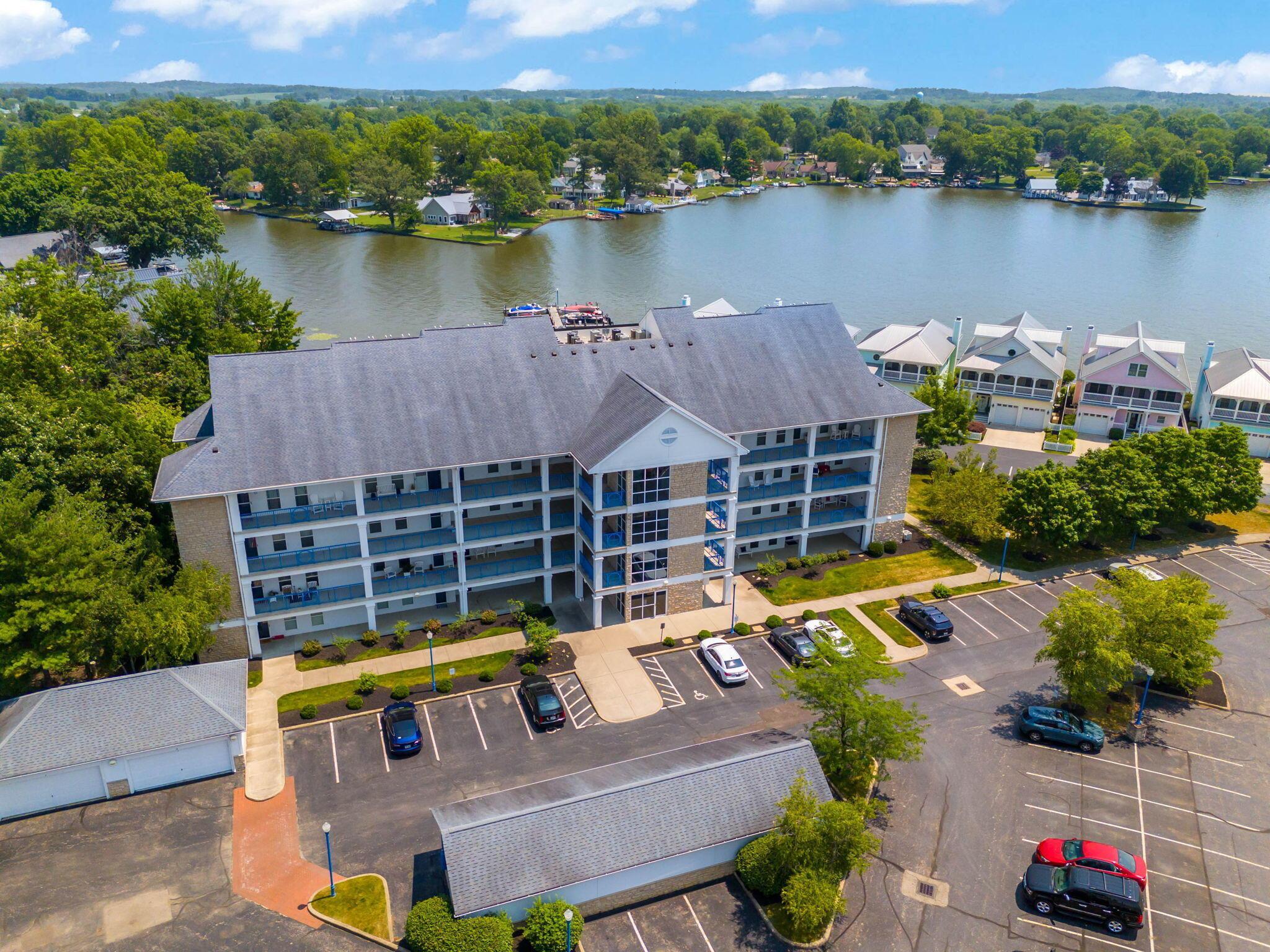 4401 Hunts Landing Road #404, Hebron, Ohio image 1