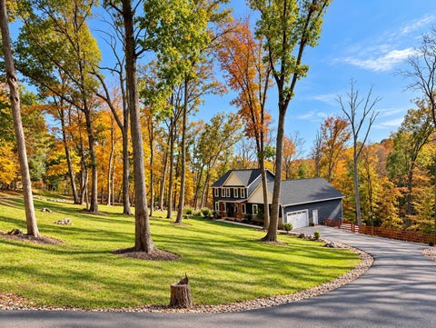 Photo of 461 Summerhill Drive 292 #292, Chillicothe, OH 45601 (MLS # 226040767)