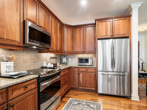 Tiny photo for 3175 Tremont Road 504 #504, Columbus, OH 43221 (MLS # 225045574)