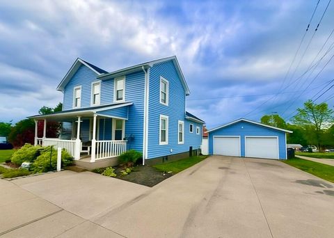 Photo of 103 N High Street, Somerset, OH 43783 (MLS # 225042993)