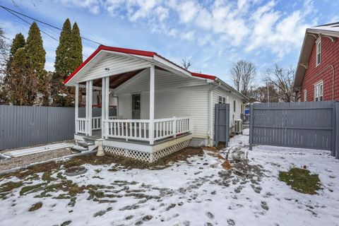 Tiny photo for 113 N George Street, Lancaster, OH 43130 (MLS # 225045000)