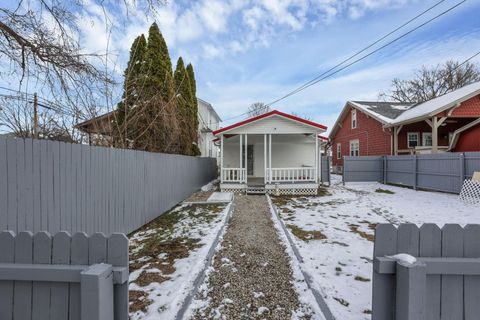 Tiny photo for 113 N George Street, Lancaster, OH 43130 (MLS # 225045000)