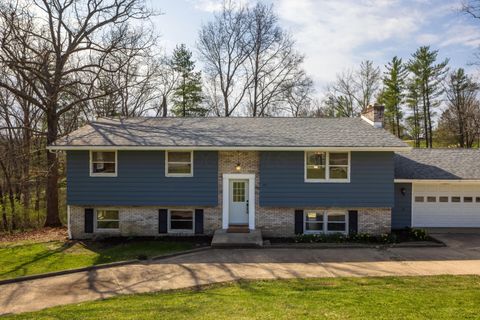 Photo of 25 Angela Drive, Athens, OH 45701 (MLS # 226010077)