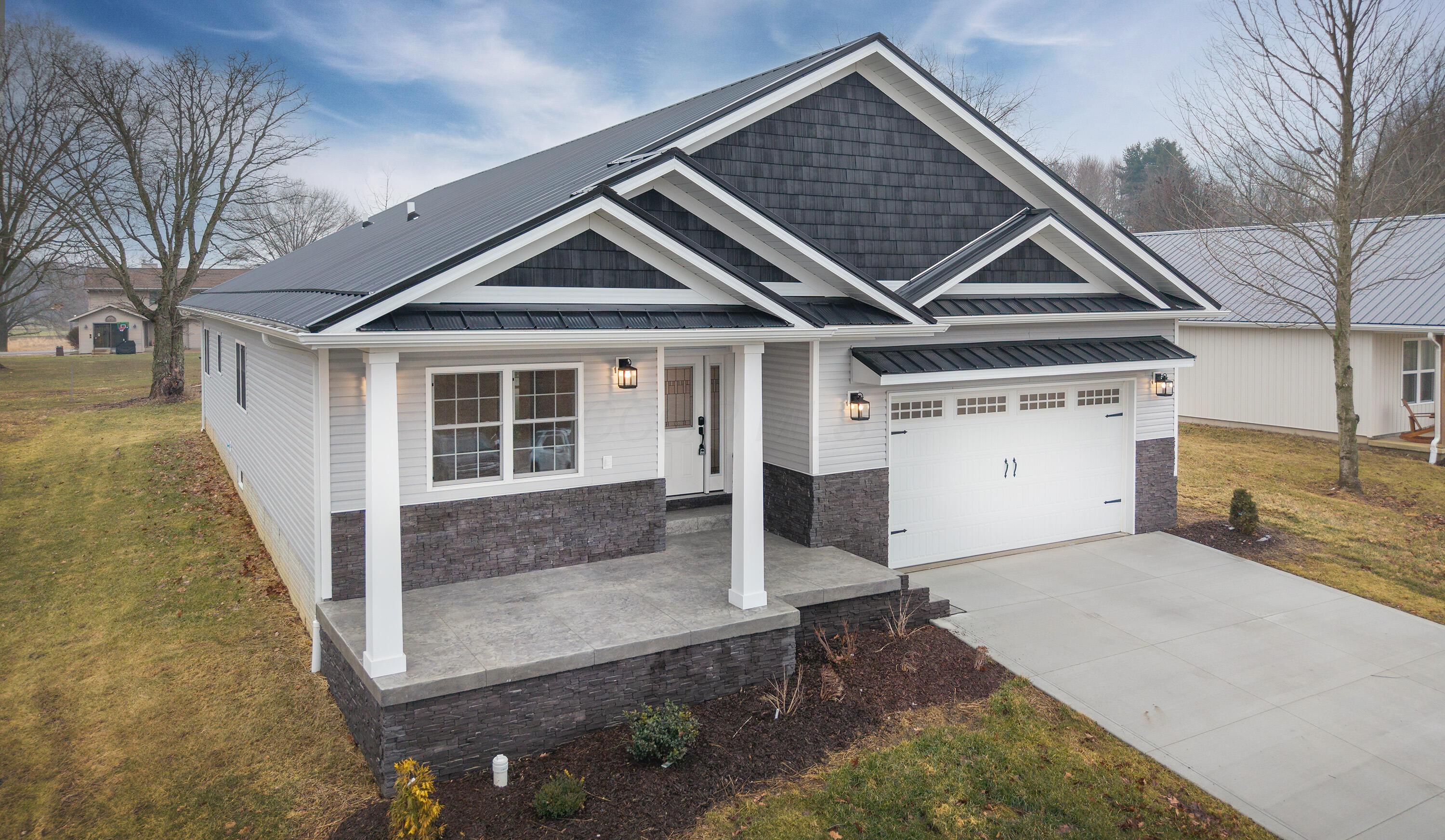 15066 Monroe Mills Road, Mount Vernon, Ohio image 1