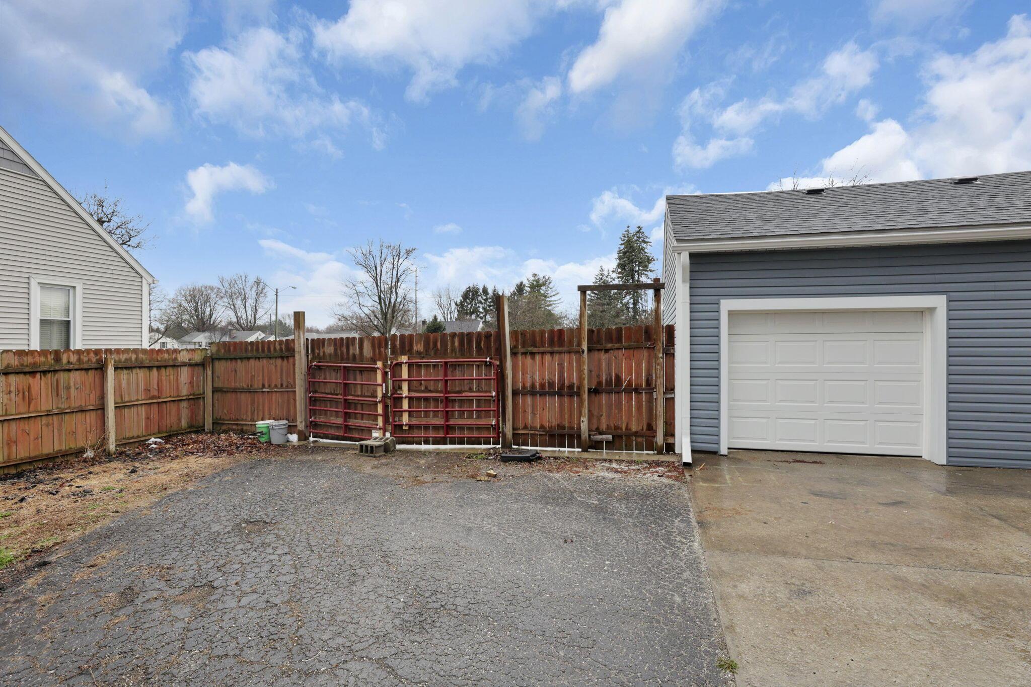300 Forest Lawn Boulevard, Marion, Ohio image 33