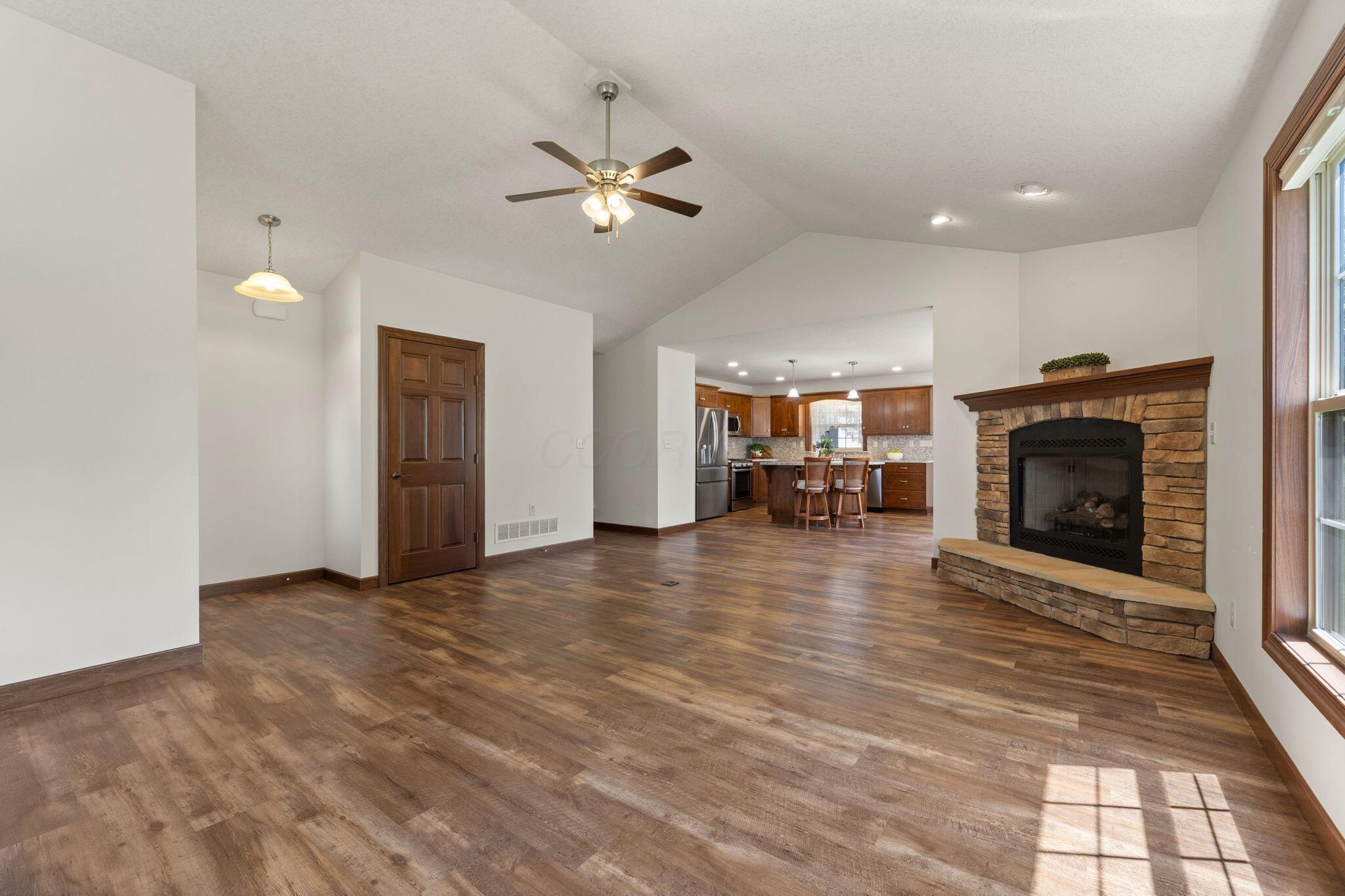 3814 Apple Valley Drive