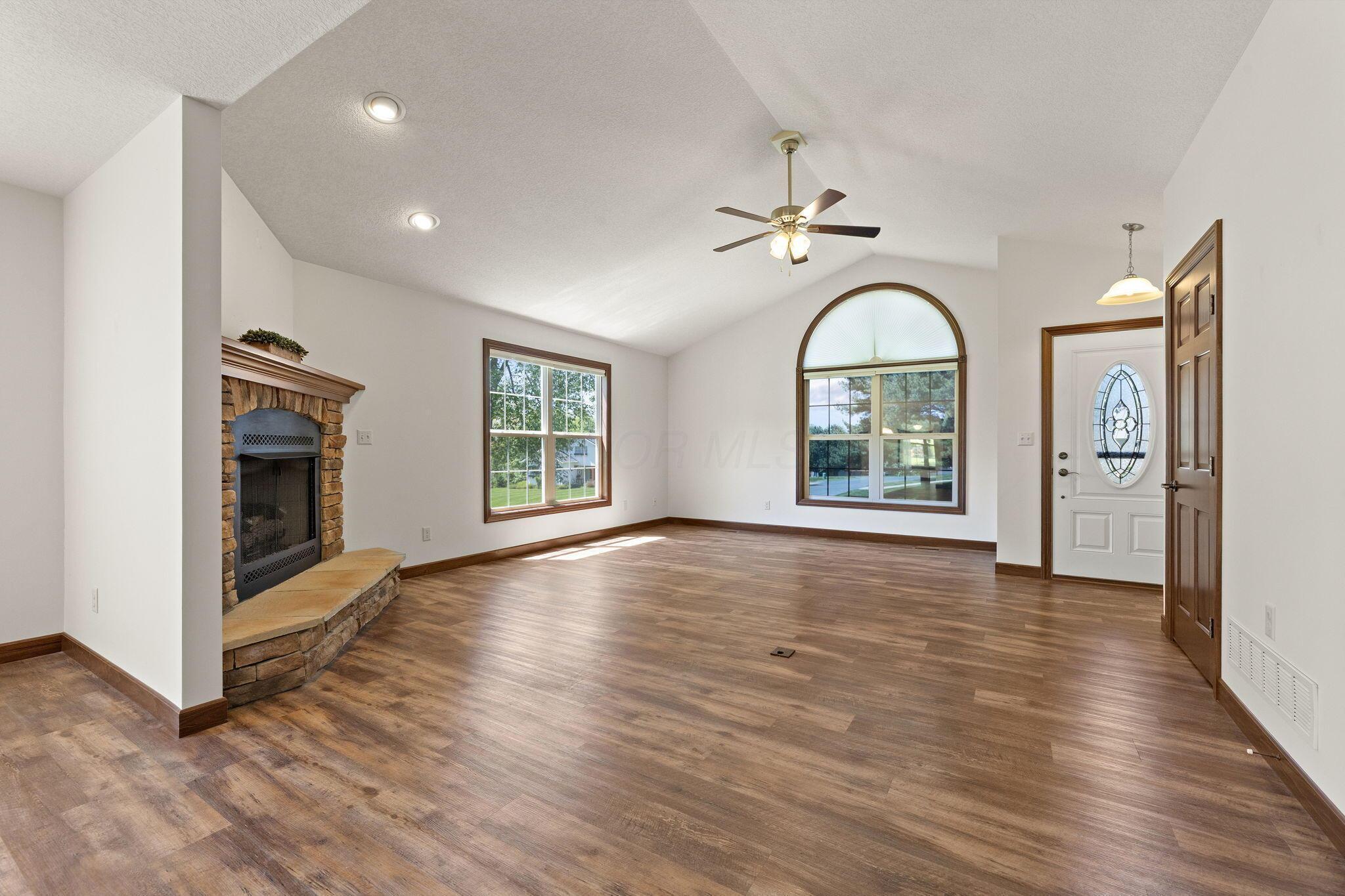 3814 Apple Valley Drive