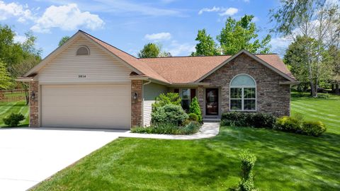 Photo of 3814 Apple Valley Drive, Howard, OH 43028 (MLS # 226016142)