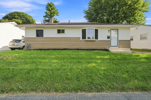 Photo of 1554 Argus Road, Columbus, OH 43227 (MLS # 226033717)