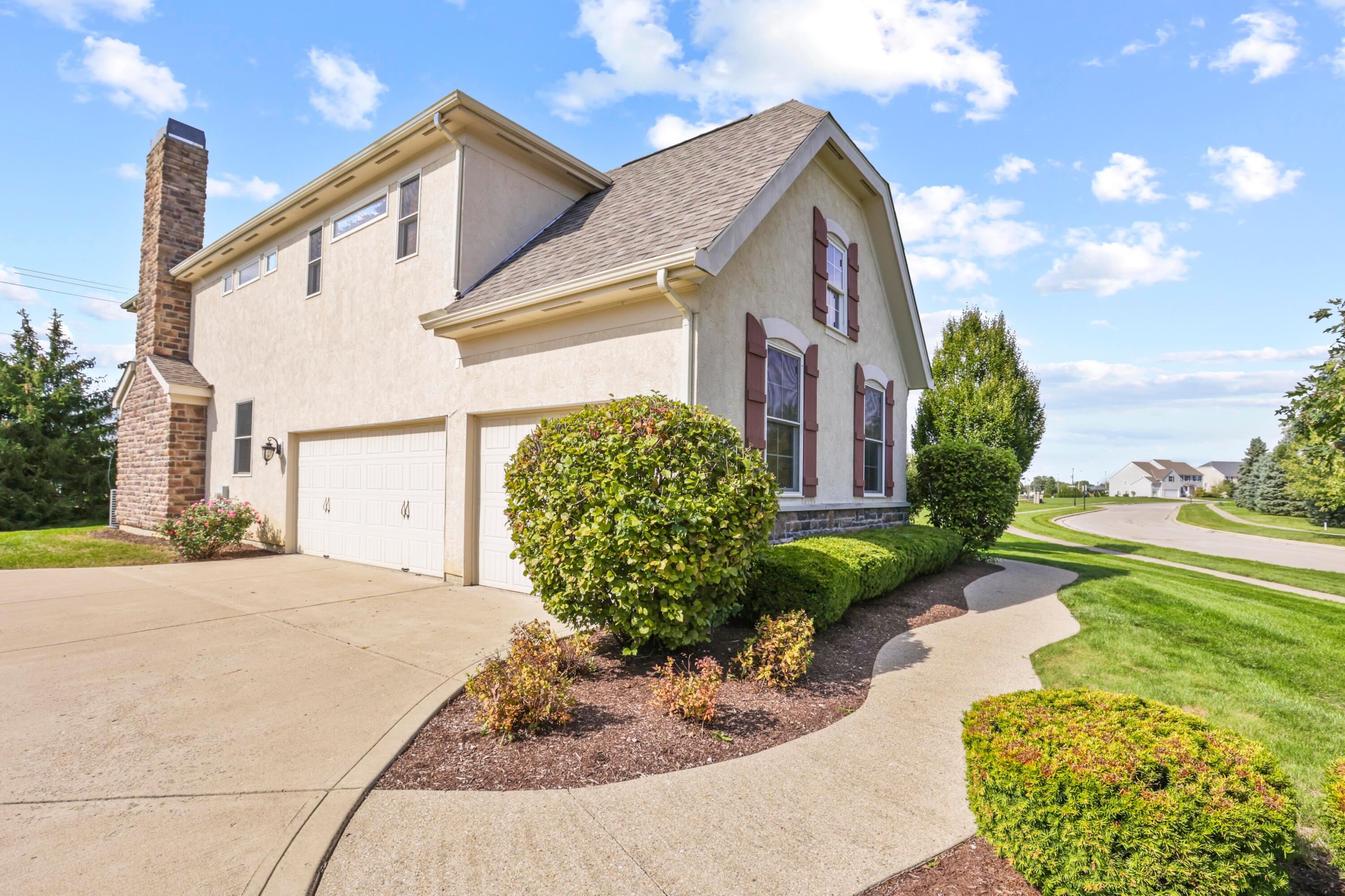 4258 Hickory Rock Drive, Powell, Ohio image 3