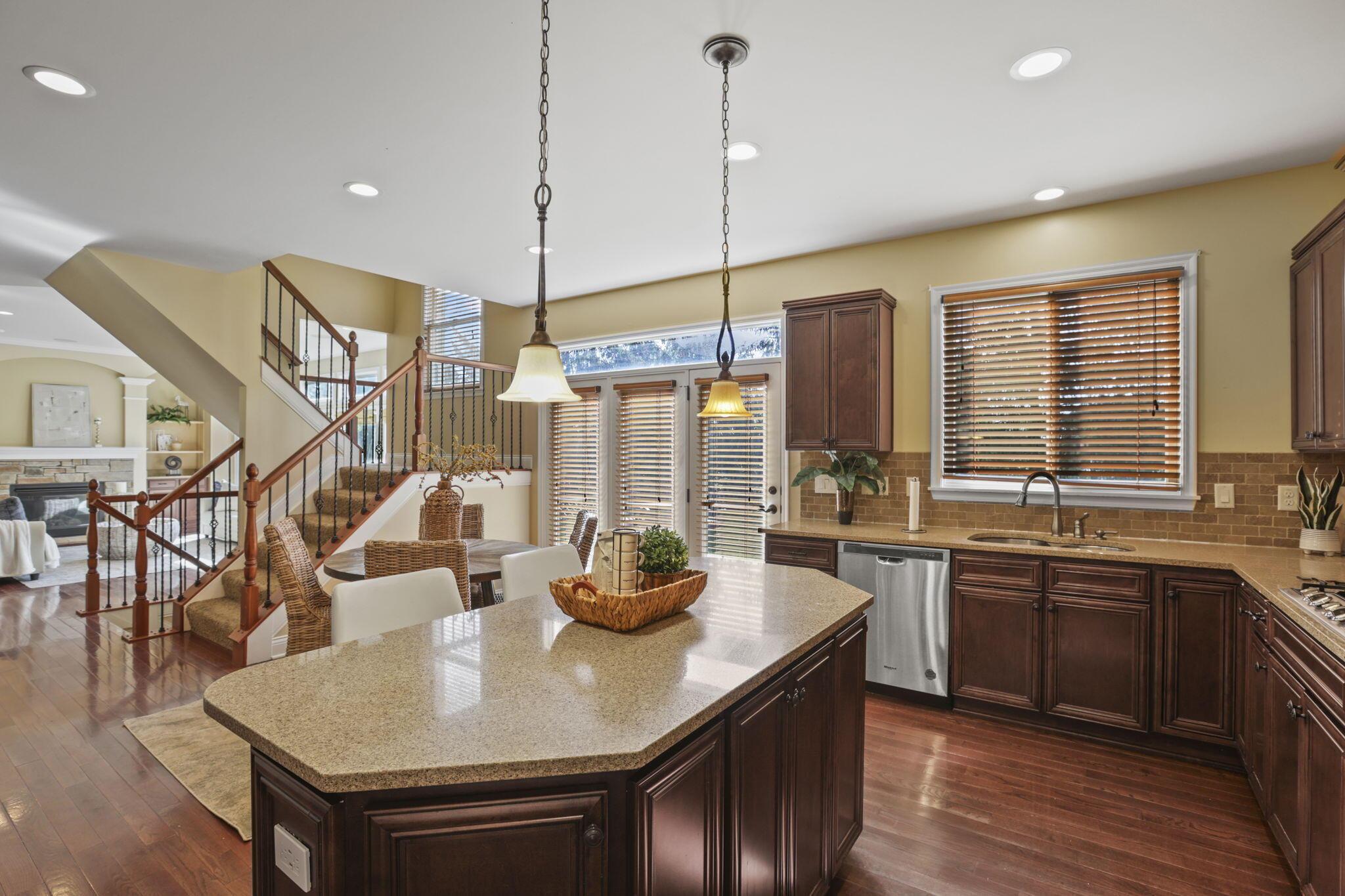 4258 Hickory Rock Drive, Powell, Ohio image 15