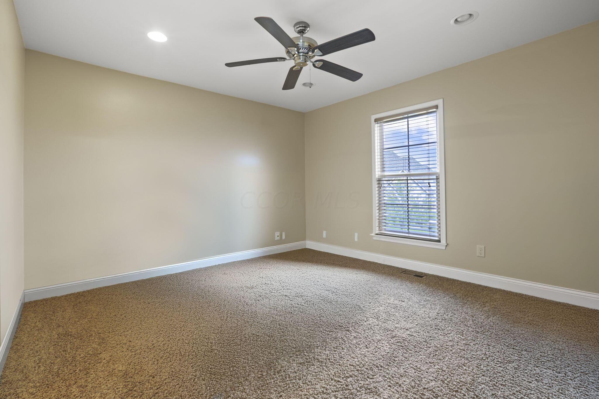 4258 Hickory Rock Drive, Powell, Ohio image 32
