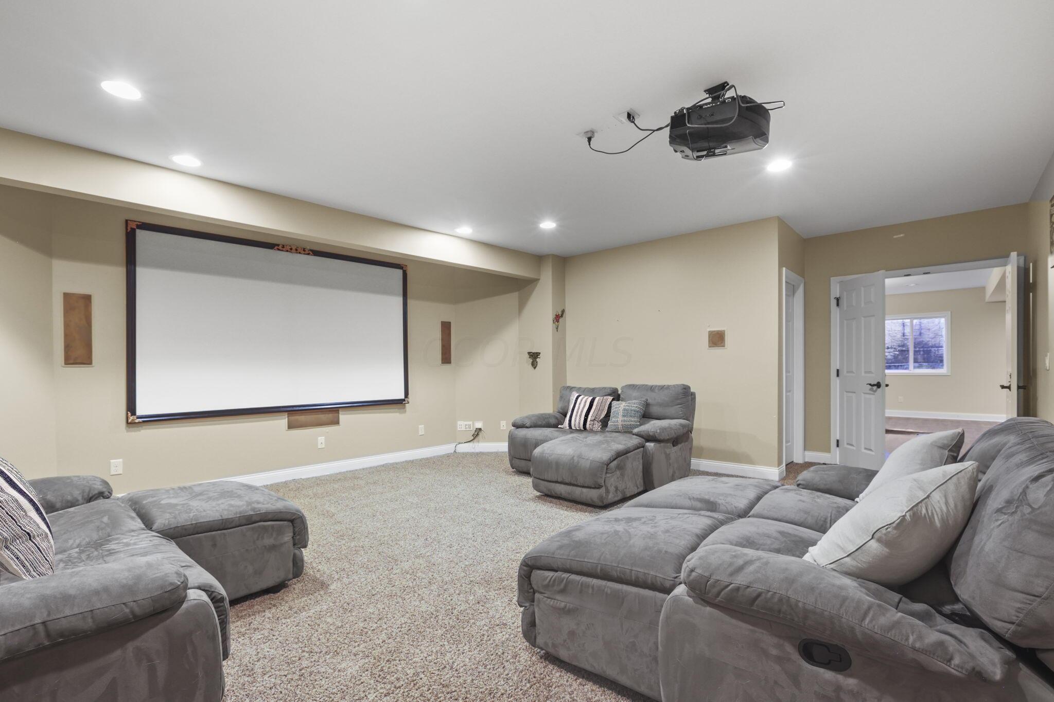 4258 Hickory Rock Drive, Powell, Ohio image 44