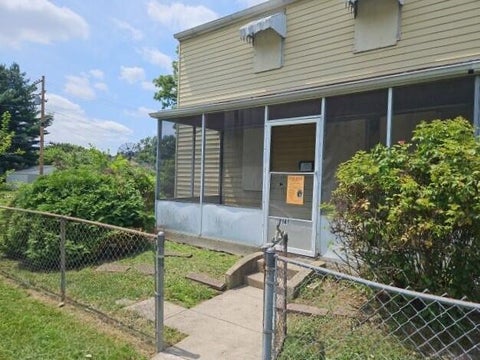 Photo of 2141 Margaret Avenue, Columbus, OH 43219 (MLS # 226031459)
