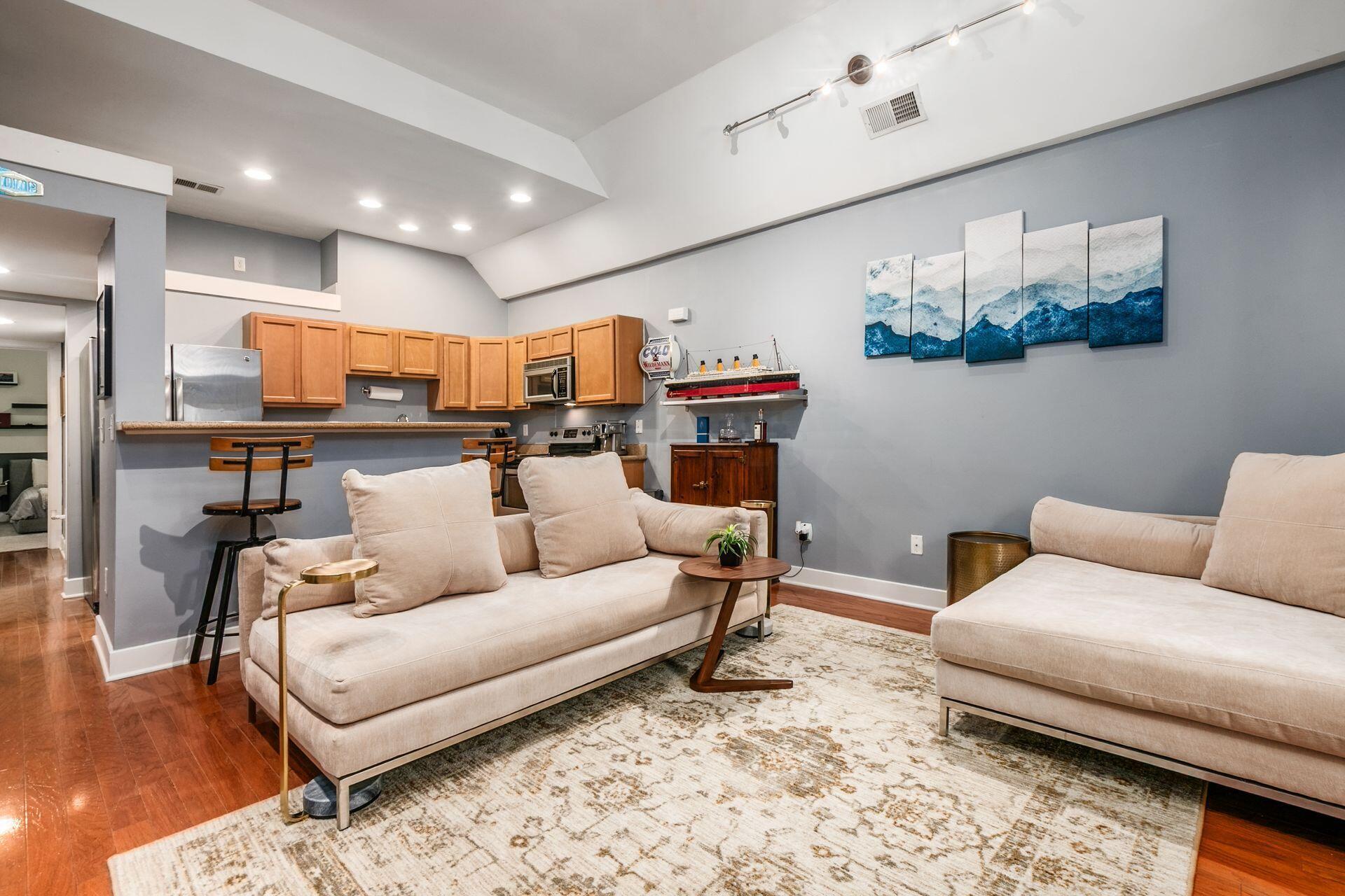 1276 N High Street #105, Columbus, Ohio image 4
