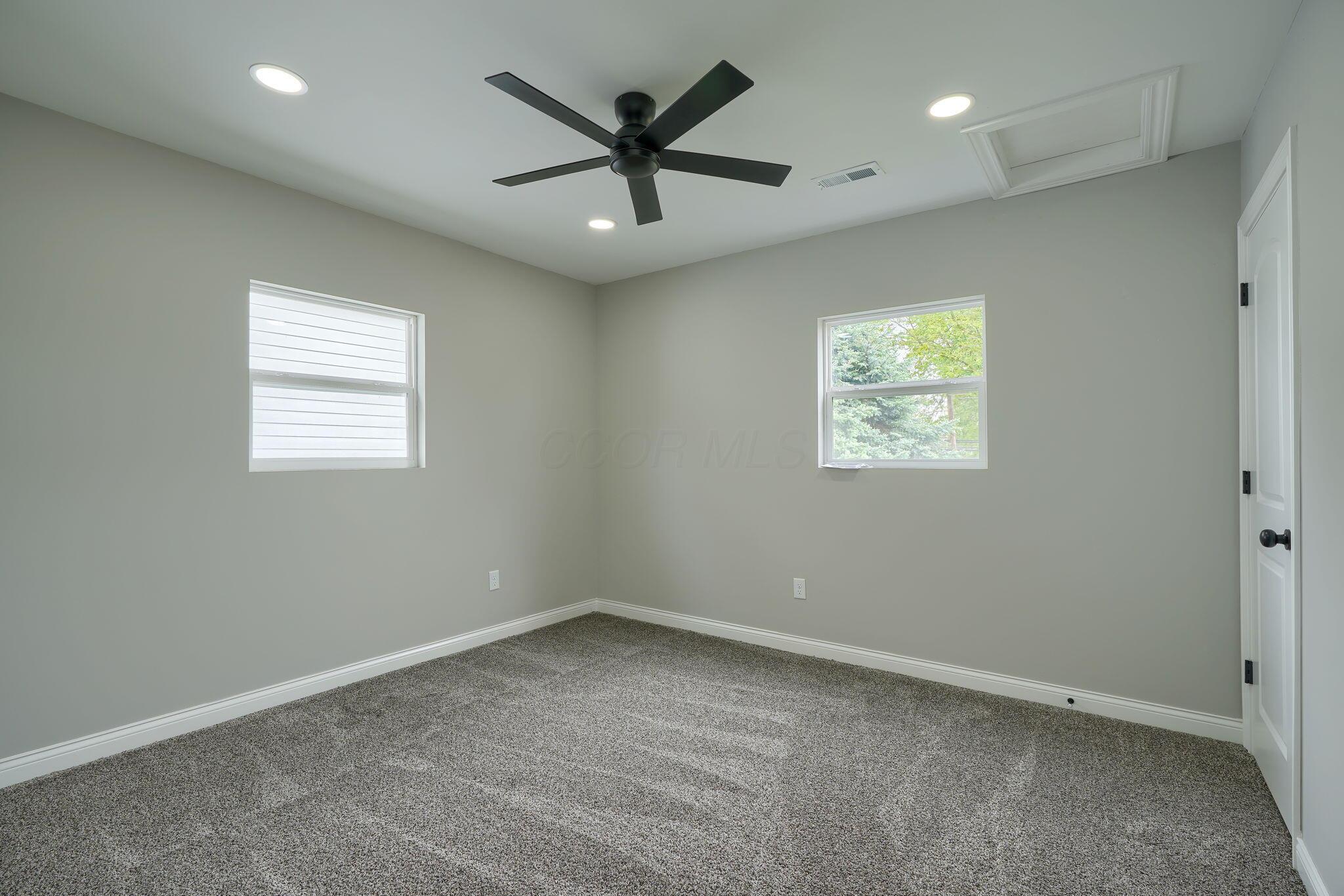 324 E Mound Street, Circleville, Ohio image 28