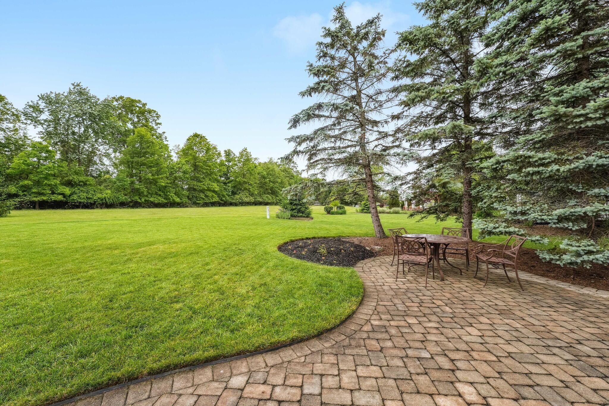 2407 Bryton Drive, Powell, Ohio image 15