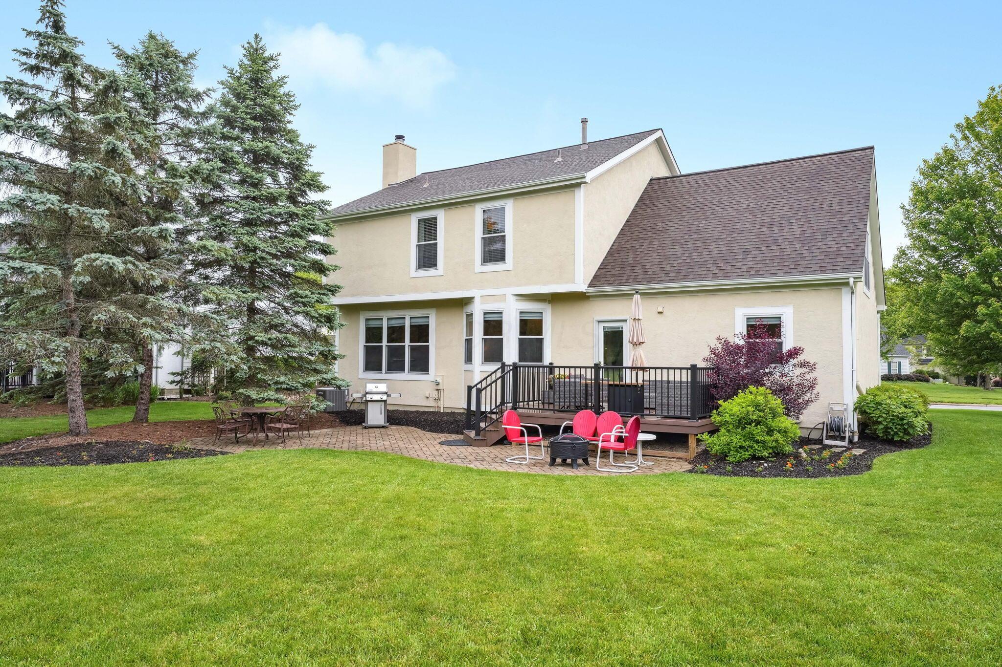 2407 Bryton Drive, Powell, Ohio image 11