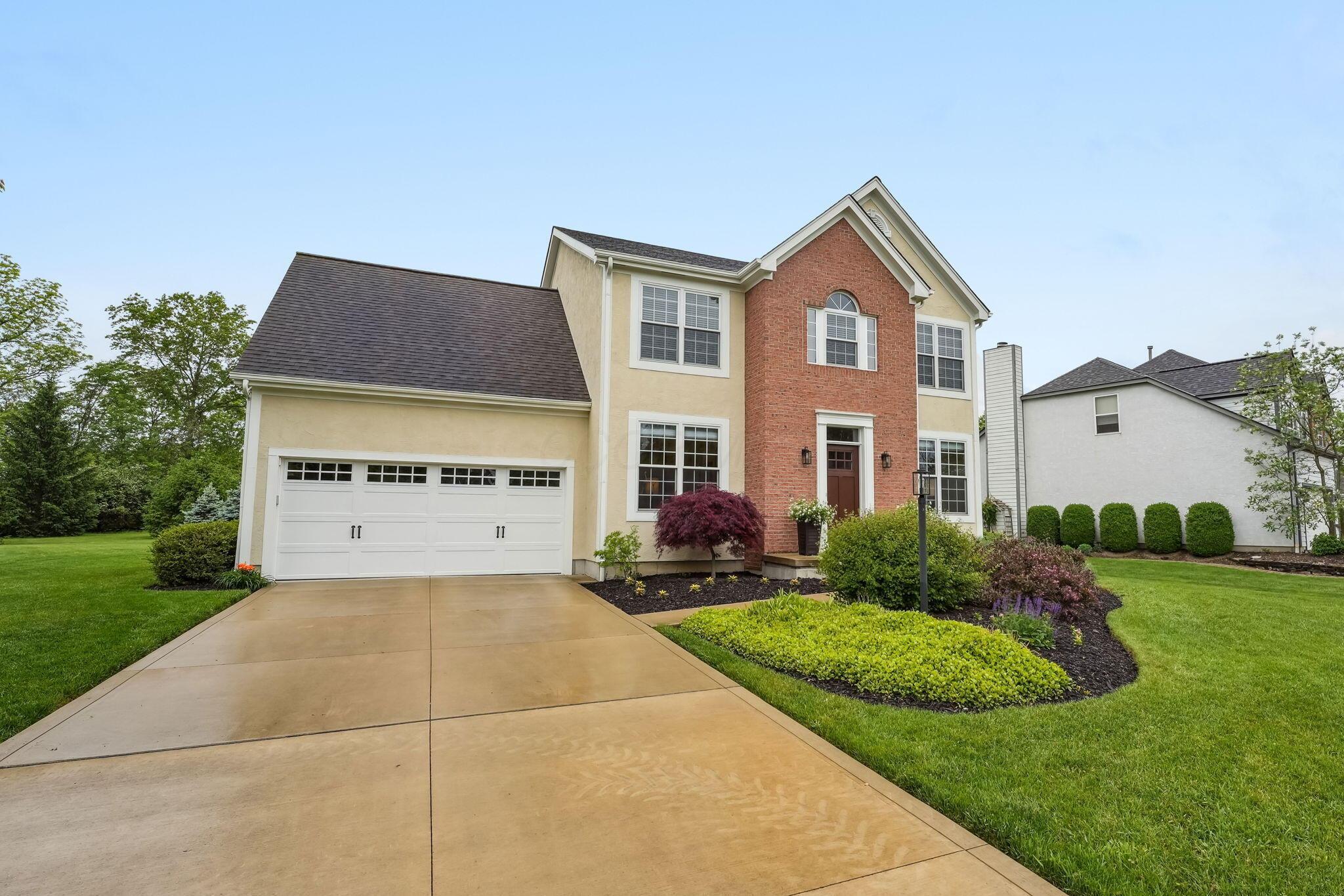 2407 Bryton Drive, Powell, Ohio image 5