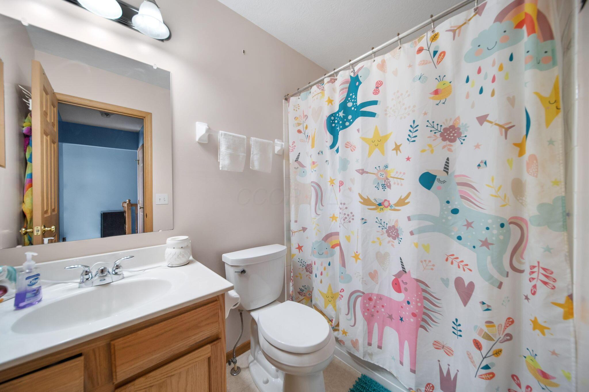 6918 Shady Rock Lane, Blacklick, Ohio image 25