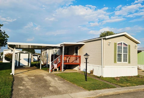 Photo of 678 Robinson Road SE, Washington Court House, OH 43160 (MLS # 226034862)