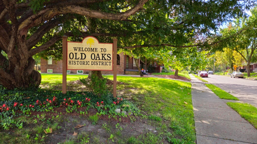 Photo of 658 Linwood Avenue, Columbus, OH 43205 (MLS # 226037299)