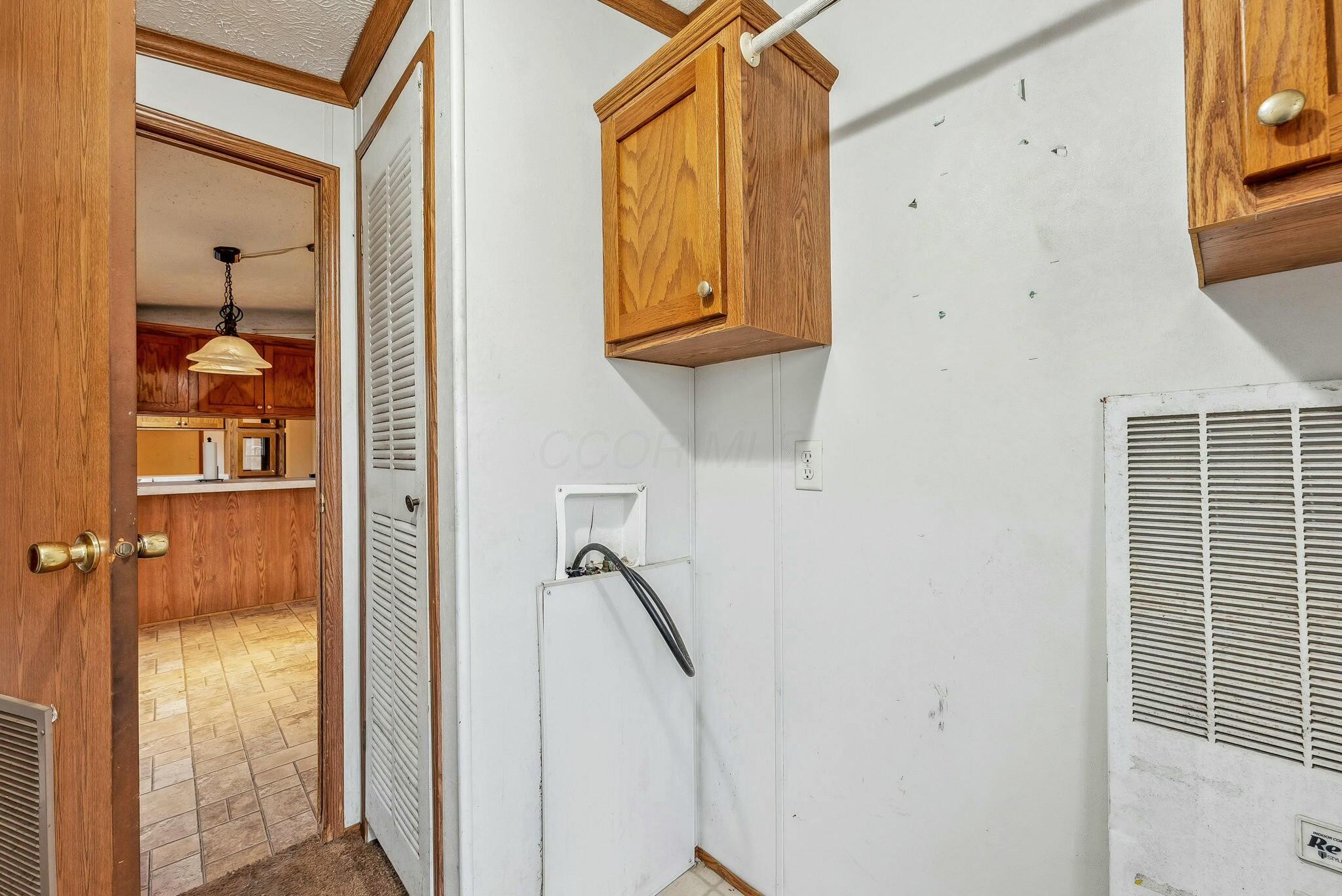 3750 Church Hill Road, Zanesville, Ohio image 10