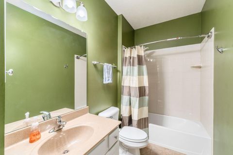 Tiny photo for 223 Tinley Park Circle, Delaware, OH 43015 (MLS # 225044251)