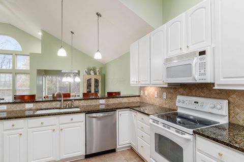 Tiny photo for 223 Tinley Park Circle, Delaware, OH 43015 (MLS # 225044251)
