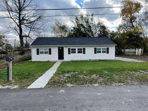 Photo of 1855 Tanis Drive, Grove City, OH 43123 (MLS # 226026661)