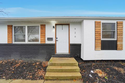 Tiny photo for 420 Denwood Court, Columbus, OH 43230 (MLS # 226000543)