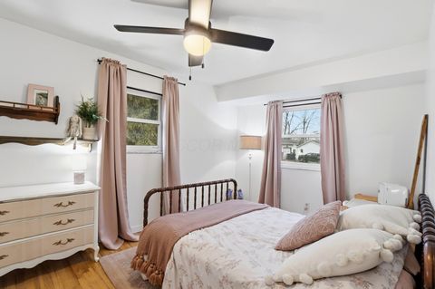 Tiny photo for 420 Denwood Court, Columbus, OH 43230 (MLS # 226000543)