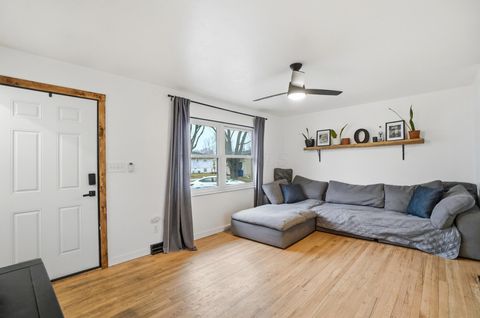 Tiny photo for 420 Denwood Court, Columbus, OH 43230 (MLS # 226000543)