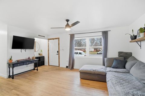 Tiny photo for 420 Denwood Court, Columbus, OH 43230 (MLS # 226000543)