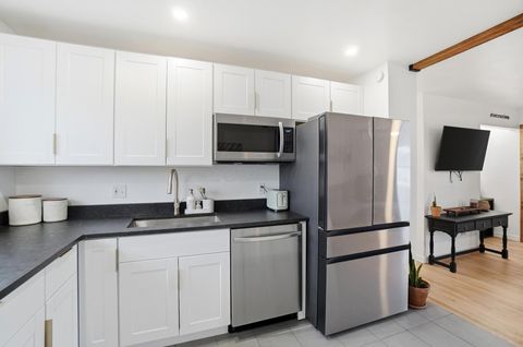 Tiny photo for 420 Denwood Court, Columbus, OH 43230 (MLS # 226000543)