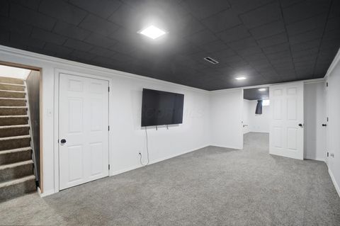 Tiny photo for 420 Denwood Court, Columbus, OH 43230 (MLS # 226000543)