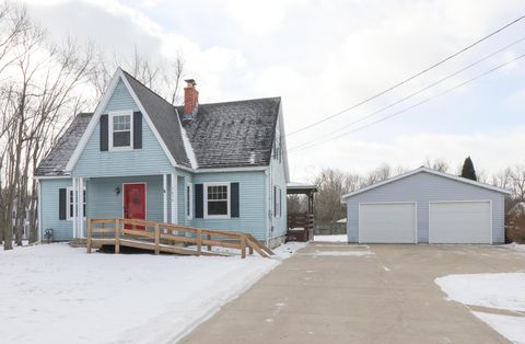 Photo of 1476 Park Avenue E, Mansfield, OH 44905 (MLS # 226002354)