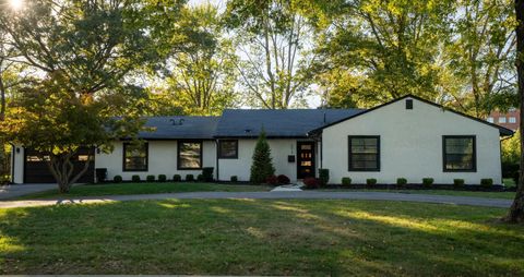 Photo of 3015 Welsford Road, Columbus, OH 43221 (MLS # 225039961)