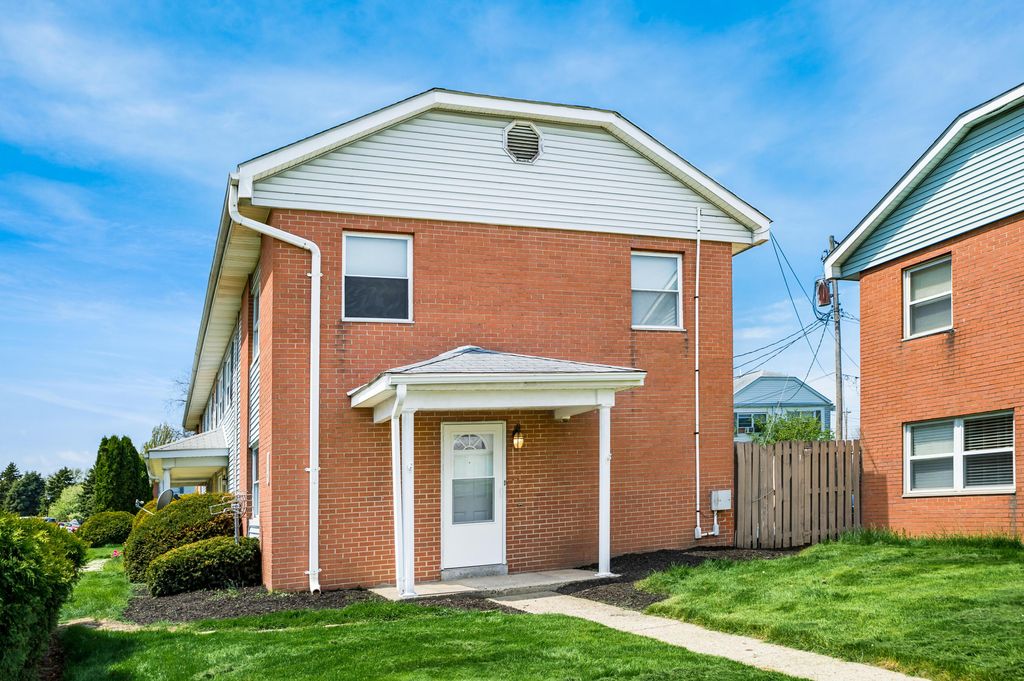 139 Buckeye Circle Columbus OH 43217 MLS #223011179 Howard Hanna 139 Buckeye Circle Columbus OH 43217 MLS #223011179 Howard Hanna