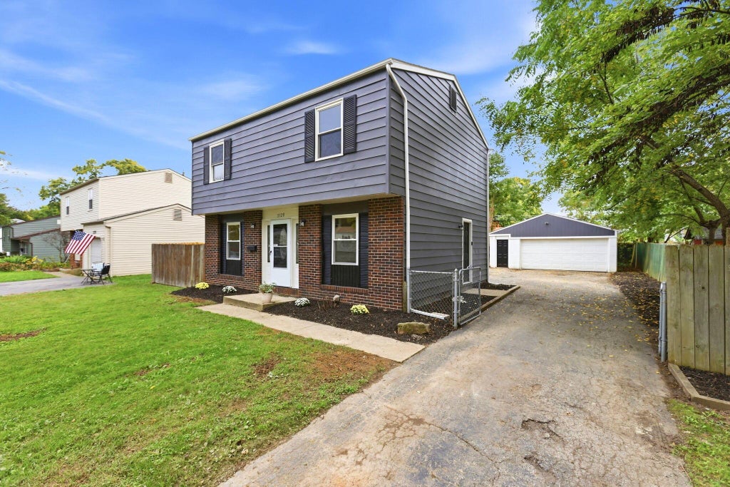 Photo of 3328 Everson Road E, Columbus, OH 43232 (MLS # 226037411)