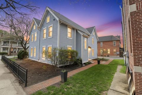 Photo of 201 W 2nd Avenue, Columbus, OH 43201 (MLS # 226012030)