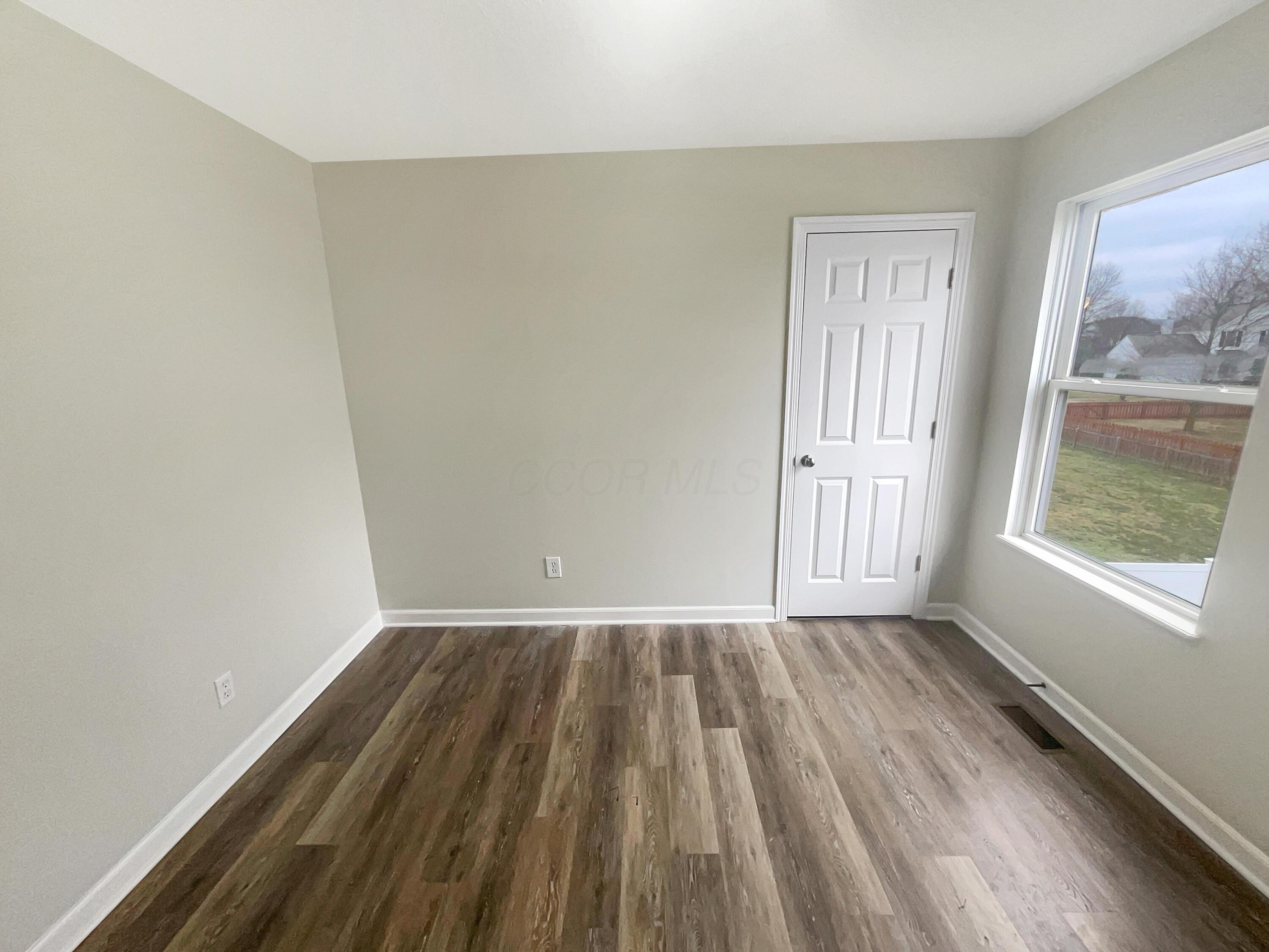 1538 Mallard Circle, Newark, Ohio image 5