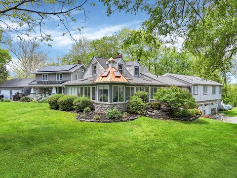 Photo of 1108 W Church Street, Newark, OH 43055 (MLS # 225045646)