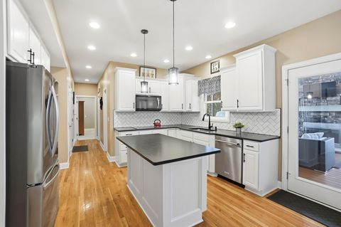 Tiny photo for 3090 Reynoldsburg - New Albany Road, New Albany, OH 43054 (MLS # 226002732)