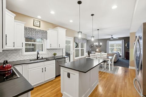 Tiny photo for 3090 Reynoldsburg - New Albany Road, New Albany, OH 43054 (MLS # 226002732)