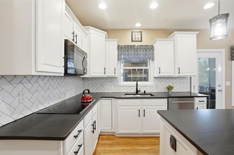 Tiny photo for 3090 Reynoldsburg - New Albany Road, New Albany, OH 43054 (MLS # 226002732)