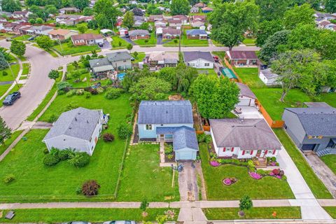 Tiny photo for 3747 Christie Road W, Columbus, OH 43207 (MLS # 225039585)